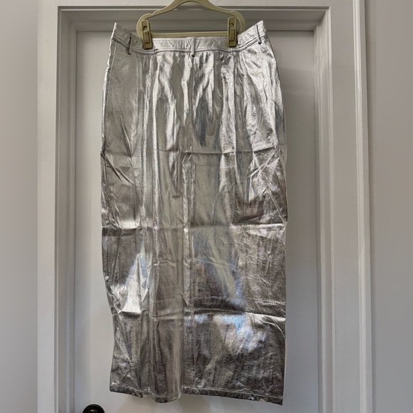 Silver Metallic Maxi Skirt - Picture 4 of 4